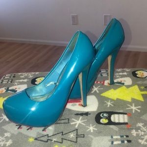 Teal paten leather heels